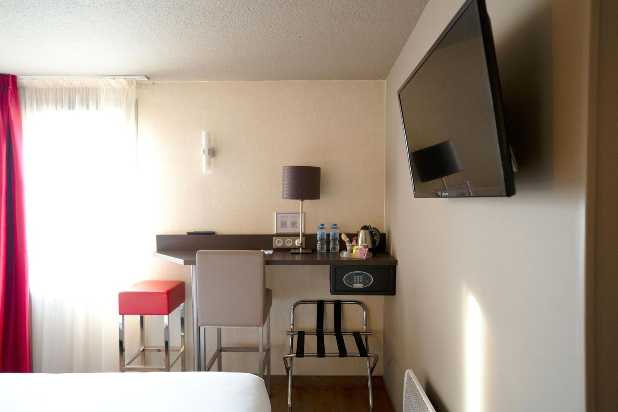 Best Western L'Atelier 117 Maubeuge Exterior foto